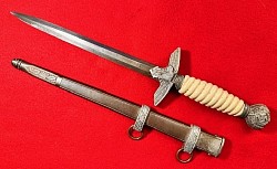 Nazi Luftwaffe Officer's 2nd Model Dress Dagger by WMW...$425 SOLD